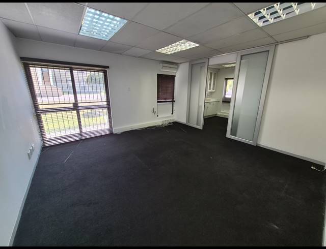 381M² OFFICE TO LET IN WOODMEAD